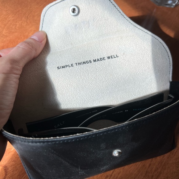 Salt optics handcrafted in Japan polarized sunglasses - Picture 4 of 7